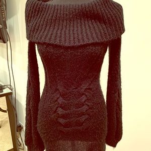 Arden B black detailed sweater tunic